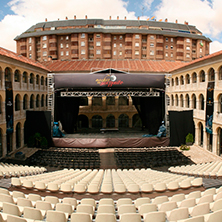 Patio de la Hospeder&iacute;a de San Benito